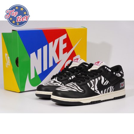 Quartersnacks x NK SB Dunk Low "Zebra" SIZE: 36-47.5